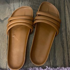 Old Navy sandals